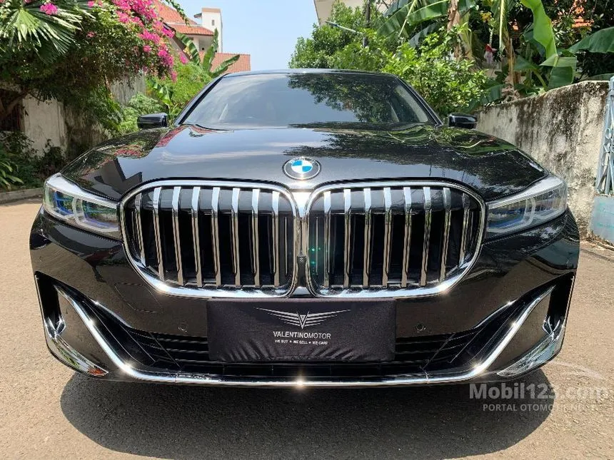 Jual Mobil BMW 740Li 2020 Opulence 3.0 di DKI Jakarta Automatic Sedan Hitam Rp 1.099.000.000
