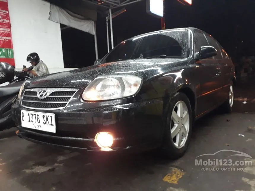 2010 Hyundai Avega GL Sedan