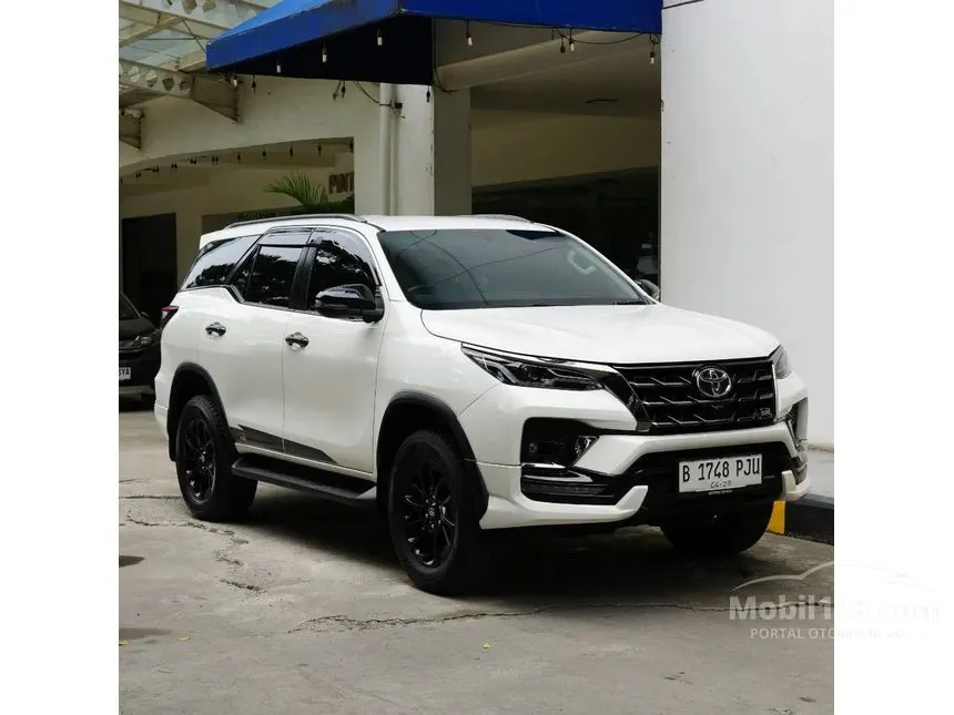 Jual Mobil Toyota Fortuner 2023 GR Sport 4X2 2.8 di DKI Jakarta Automatic SUV Putih Rp 550.000.000