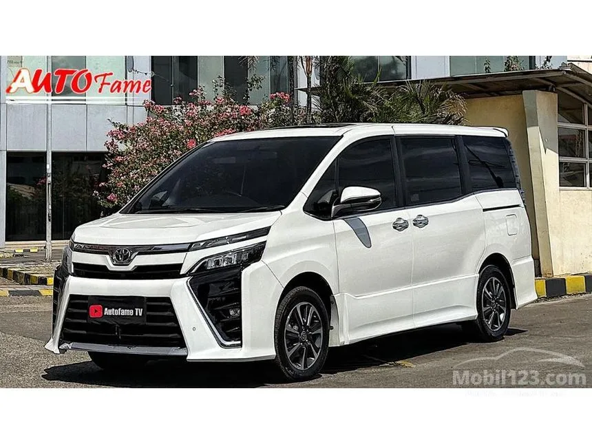 Jual Mobil Toyota Voxy 2020 2.0 di DKI Jakarta Automatic Wagon Putih Rp 385.000.000