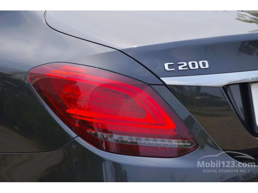 2020 Mercedes-Benz C200 AMG Final Edition Sedan