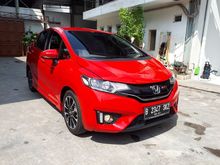 Honda Jazz 1.5 RS CVT Automatic Tahun 2016 Red Top Condition, Irit, Nyaman, cool and Fresh, Gress full body, KM Asli rendah