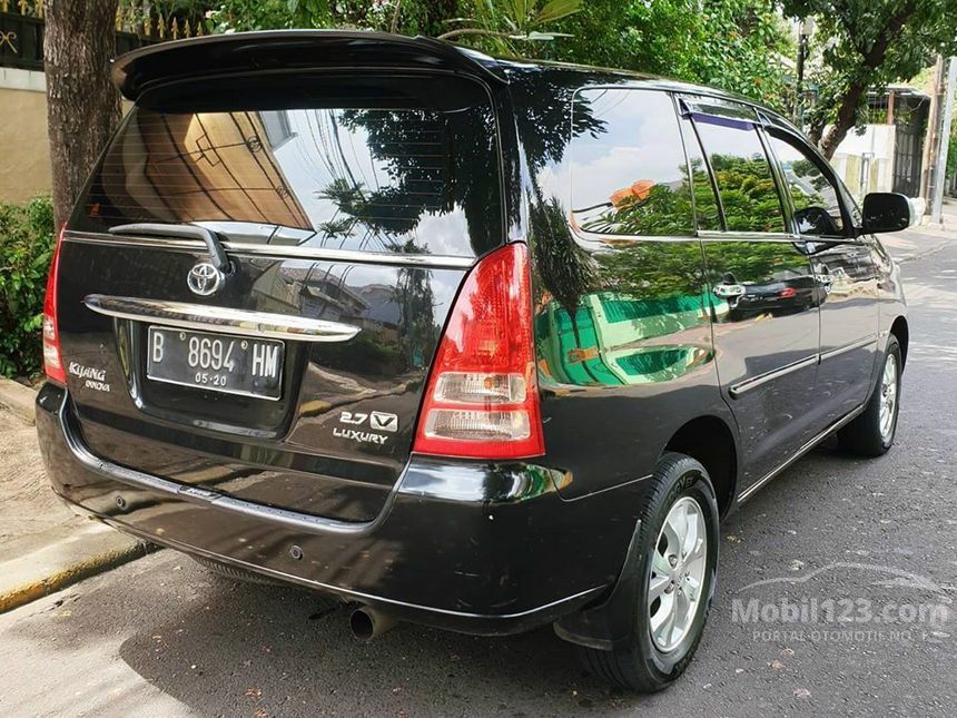 Toyota Kijang Innova 2 7v Silver Tahun 2005 Body Exterior Istimewa Di Tangerang Tribunjualbeli Com