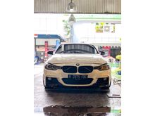 2012 BMW 335i 3.0 Luxury Sedan #jualcepatpemiliklangsung