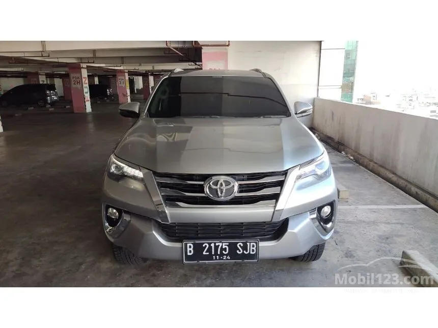 Jual Mobil Toyota Fortuner 2019 VRZ 2.4 di DKI Jakarta Automatic SUV Silver Rp 390.000.000