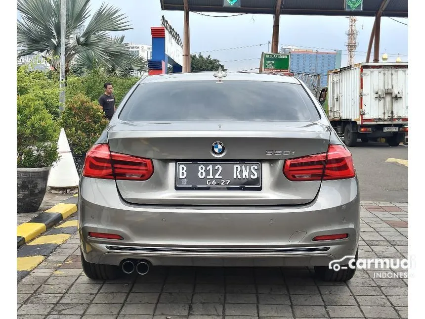 2016 BMW 320i Sport Sedan