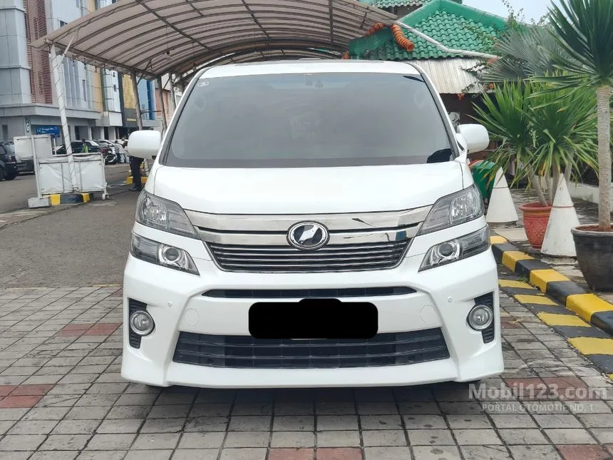 Jual Mobil Toyota Vellfire 2014 ZG 2.4 di DKI Jakarta Automatic MPV Putih Rp 325.000.000