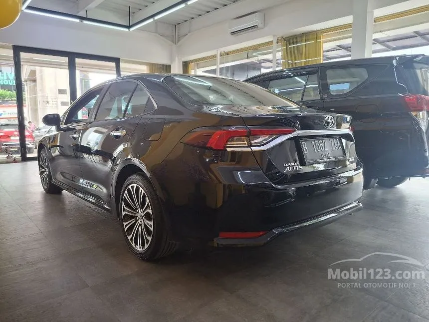 2021 Toyota Corolla Altis V Sedan