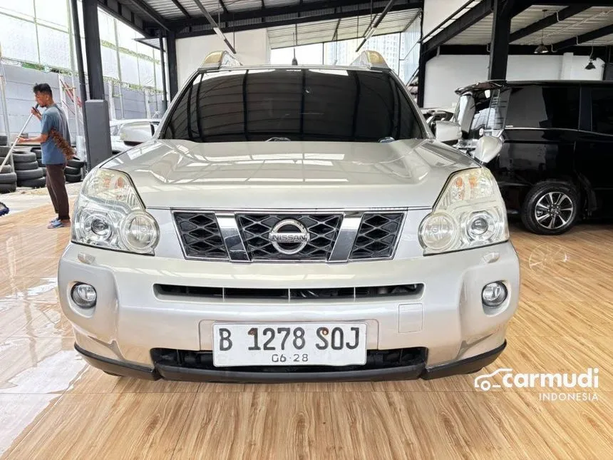 Jual Mobil Nissan X