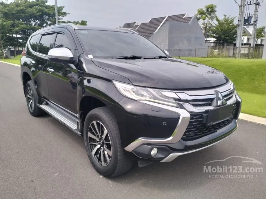 Jual Mobil Mitsubishi Pajero Sport 2019 Dakar 4X2 2.4 di Jawa Timur Automatic SUV Hitam Rp 435.000.000