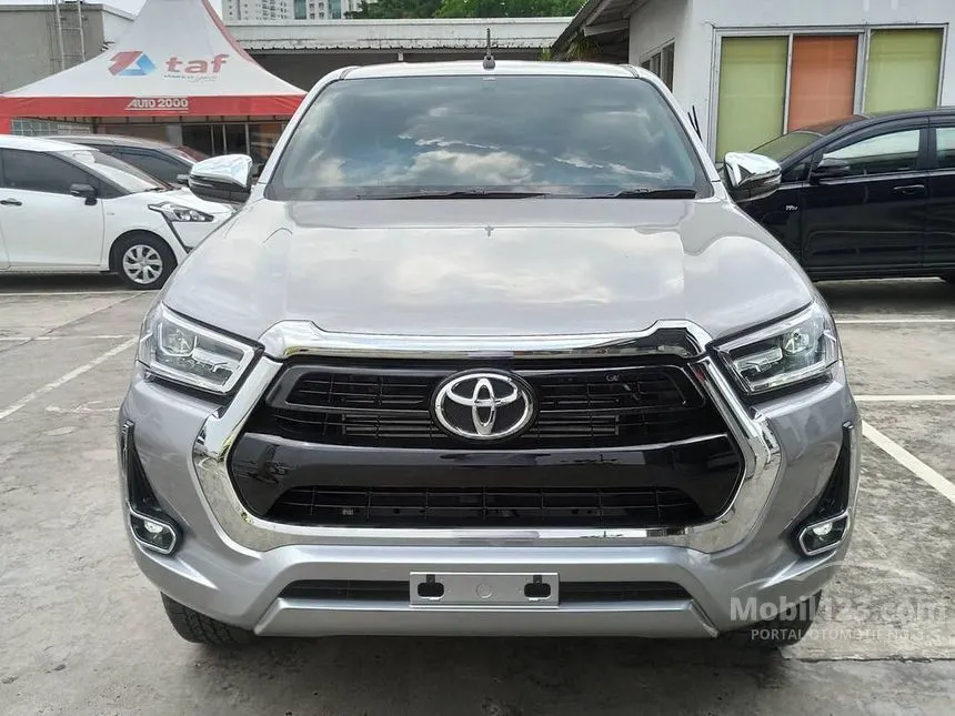 Jual Mobil Toyota Hilux 2023 V Dual Cab 2.4 di Jawa Barat Automatic Pick