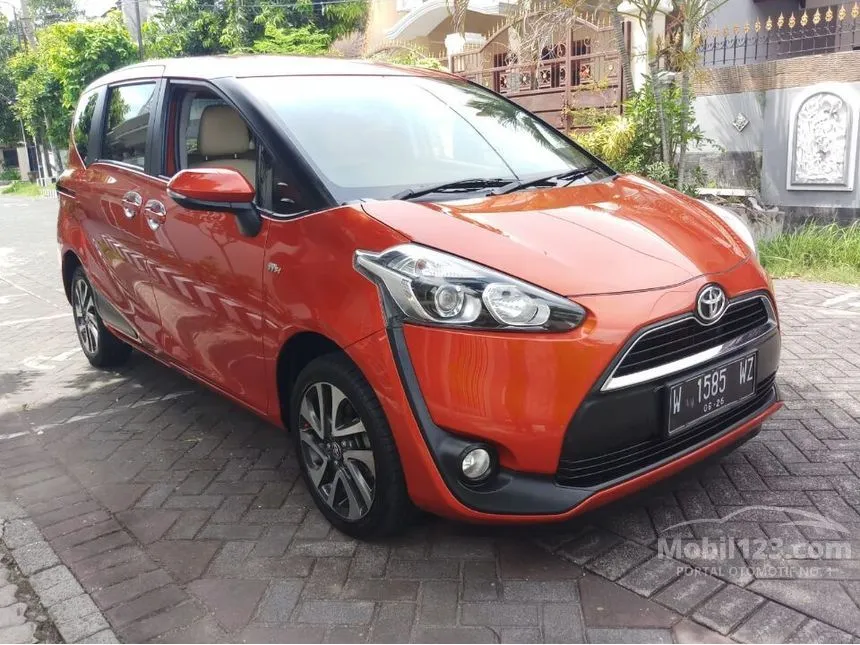 Jual Mobil Toyota Sienta 2016 V 1.5 di Jawa Timur Automatic MPV Orange Rp 172.000.000