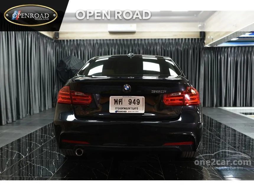 2014 BMW 320i Sedan