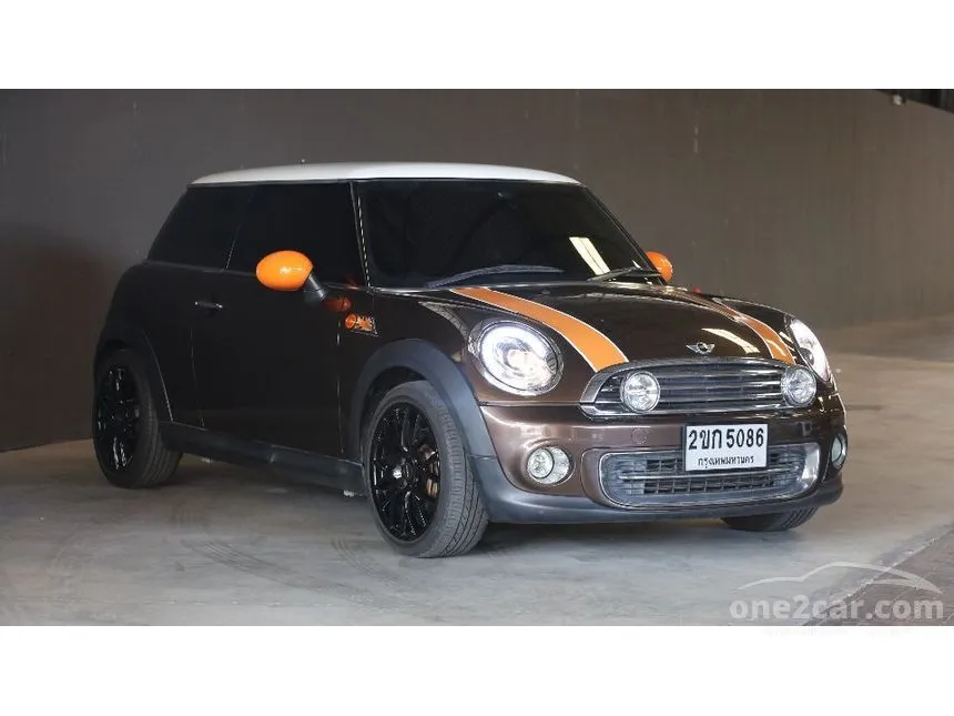 2010 Mini COOPER Look 1 Hatchback
