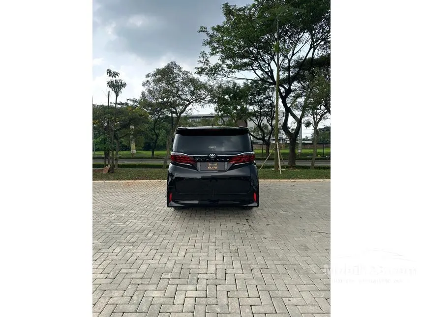 2024 Toyota Alphard G (Premium Color) MPV