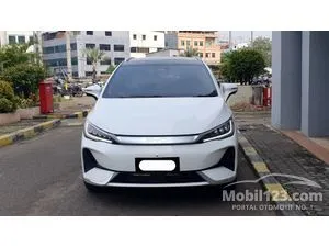 2025 BYD M6 Superior Captain 6 Seater MPV