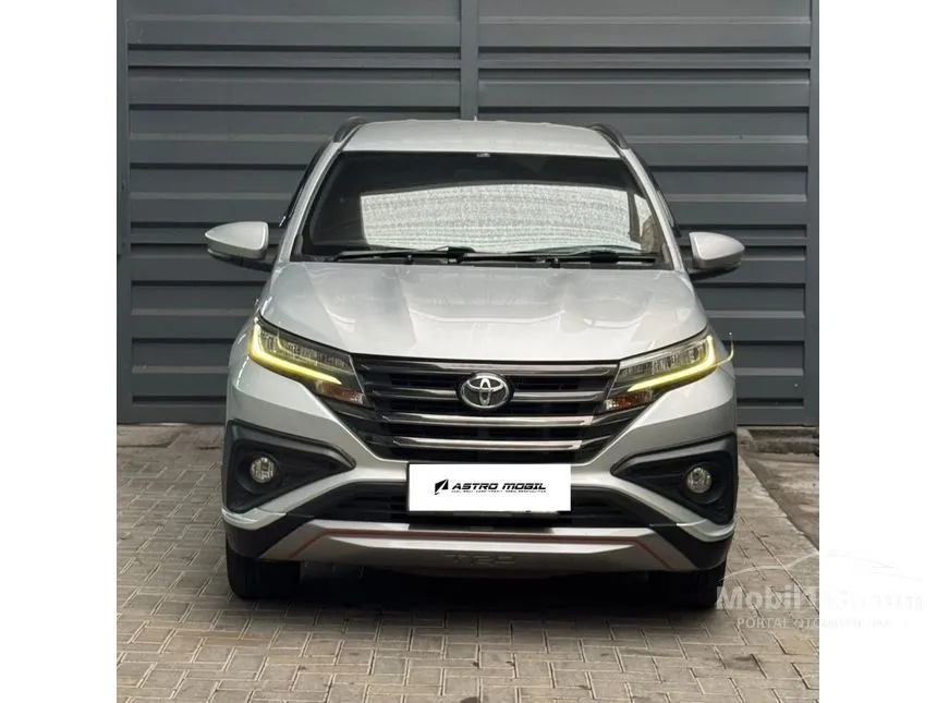 Jual Mobil Toyota Rush 2018 TRD Sportivo 1.5 di Jawa Timur Manual SUV Silver Rp 184.999.000