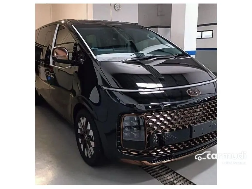 Jual Mobil Hyundai Staria 2024 Signature 7 2.2 di DKI Jakarta Automatic Wagon Hitam Rp 1.060.500.000
