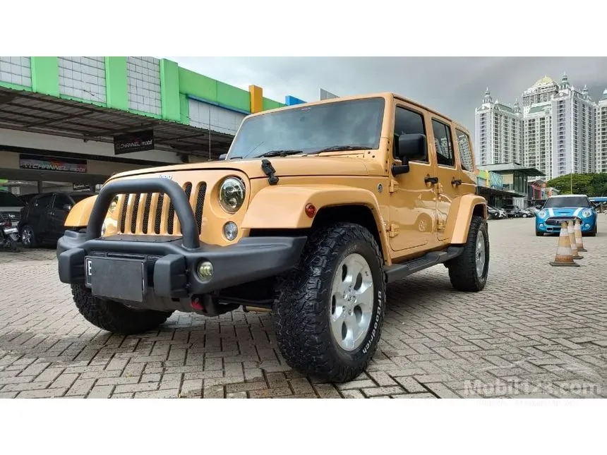 2014 Jeep Wrangler Sahara Unlimited 4 Door SUV