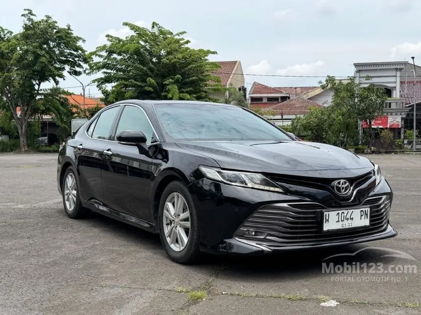 2019 Toyota Camry V Sedan