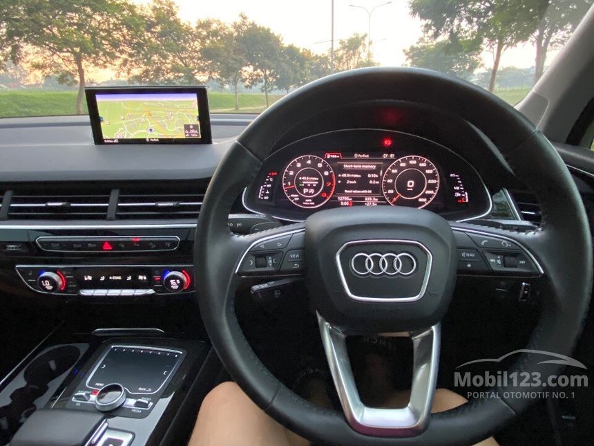 Jual Mobil Audi Q7 2017 Tfsi Quattro 3 0 Di Dki Jakarta
