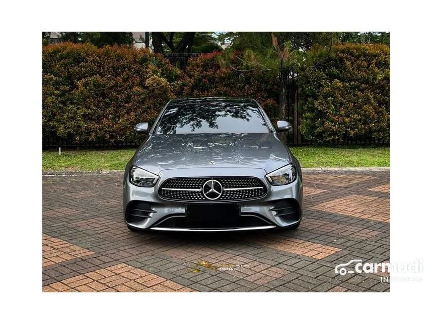 2022 Mercedes-Benz E300 AMG Line Sedan