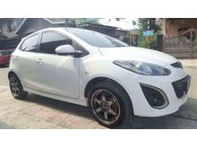 2011 Mazda 2 1.5 R HB Pemakai Pajak Panjang