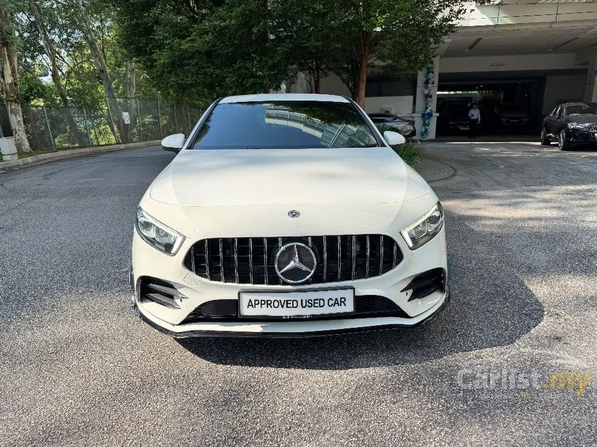 2018 Mercedes-Benz A200 Progressive Line Hatchback