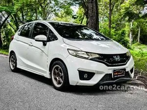2016 Honda JAZZ 1.5 SV Hatchback