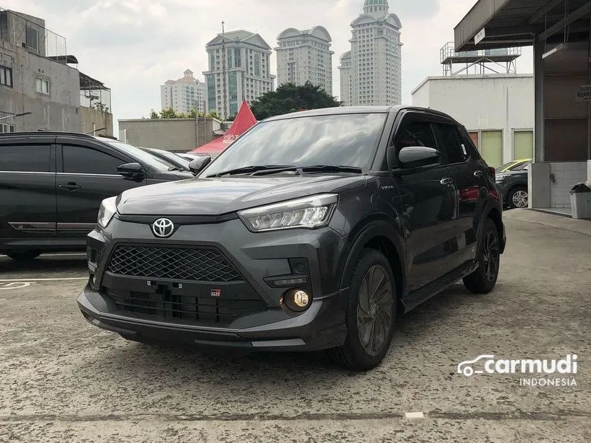 Jual Mobil Toyota Raize 2024 GR Sport 1.0 di Jawa Timur Automatic Wagon Abu