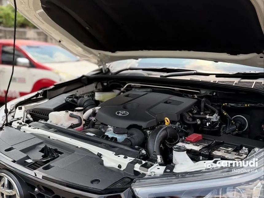 2025 Toyota Hilux V Pickup