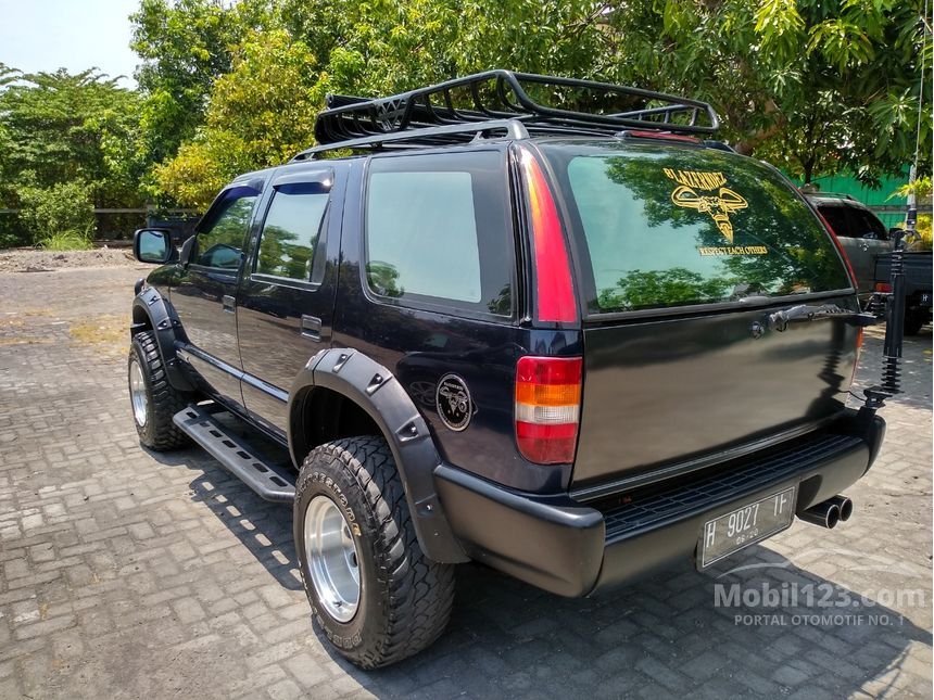 Jual Mobil Opel Blazer 2001 Montera LN 2.2 di Jawa Tengah  