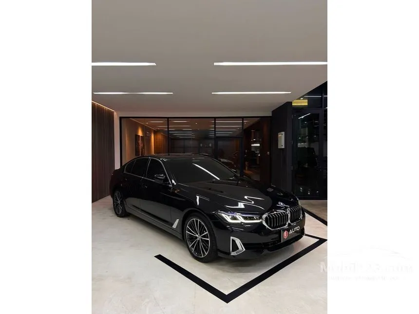 2023 BMW 530i Opulence Sedan