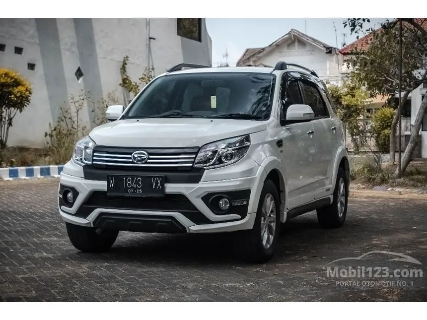 Jual Mobil Daihatsu Terios 2015 ADVENTURE R 1.5 di Jawa Timur Manual SUV Putih Rp 160.000.000