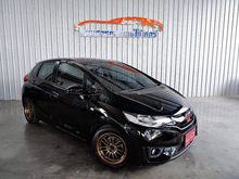 2016 Honda Jazz 1.5 (ปี 14-18) V i-VTEC Hatchback