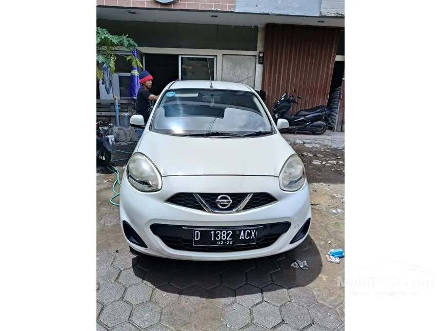 Jual Mobil Nissan March 2014 1.2L XS 1.2 di Jawa Barat Automatic Hatchback Putih Rp 85.000.000