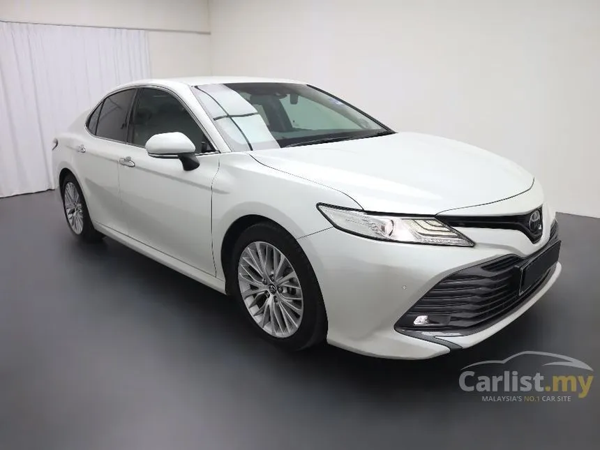 2018 Toyota Camry V Sedan