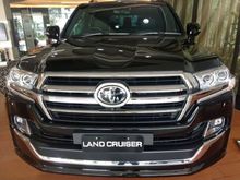 Promo Toyota Toyota Land Cruiser 4.5 VX-R SUV