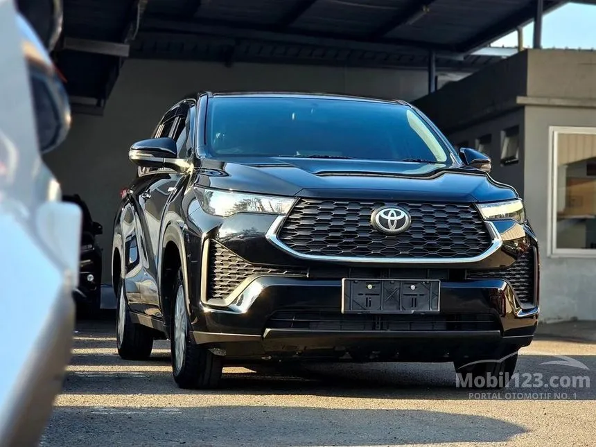 Jual Mobil Toyota Kijang Innova Zenix 2024 G HV 2.0 di Banten Automatic Wagon Hitam Rp 400.000.000