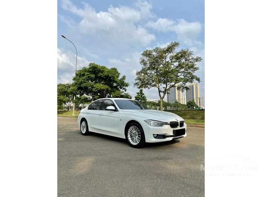 Jual Mobil BMW 320i 2015 Luxury 2.0 di DKI Jakarta Automatic Sedan Putih Rp 340.000.000
