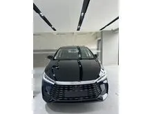 2026 BYD M6 1.5 DM-i Cross Superior PHEV MPV