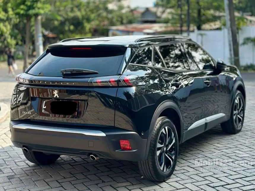 2023 Peugeot 2008 Allure SUV