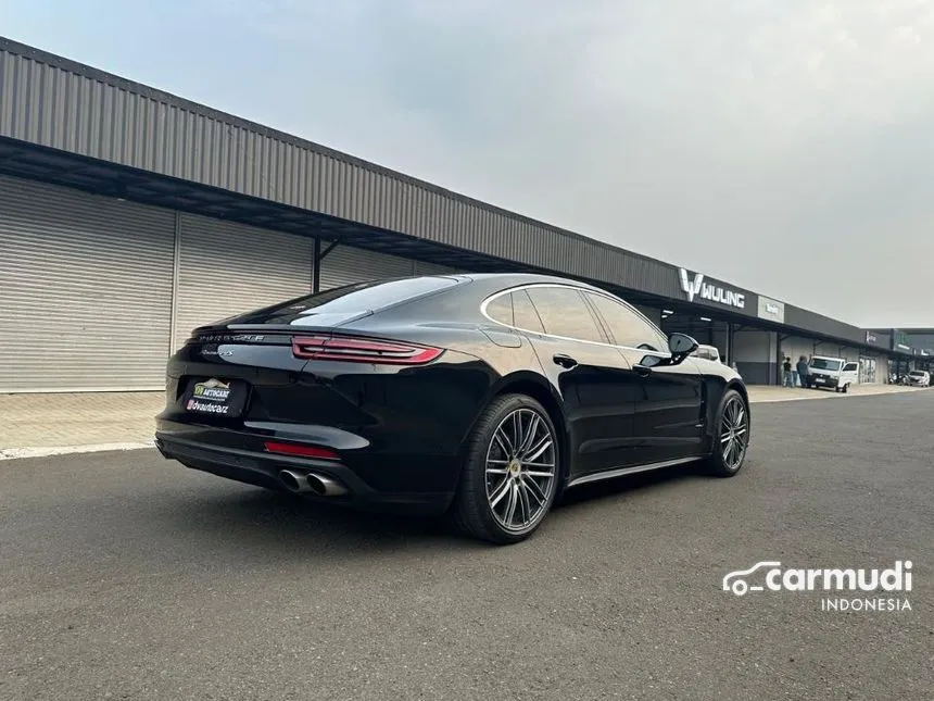 2017 Porsche Panamera 4S Hatchback