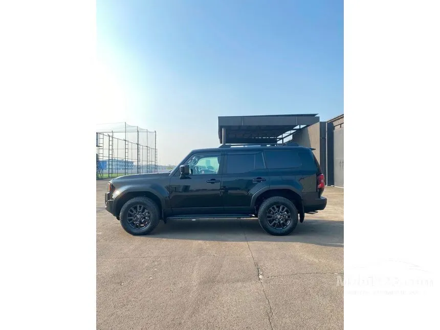 2026 Toyota Land Cruiser Prado VX SUV