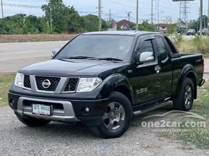 2013 Nissan Frontier Navara 2.5 Calibre LE King Cab Pickup