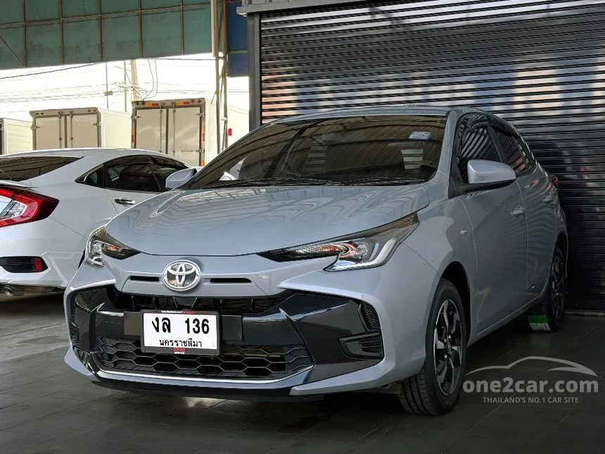 2023 Toyota YARIS Sport Hatchback