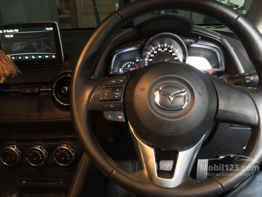 2015 Mazda 2 R Hatchback