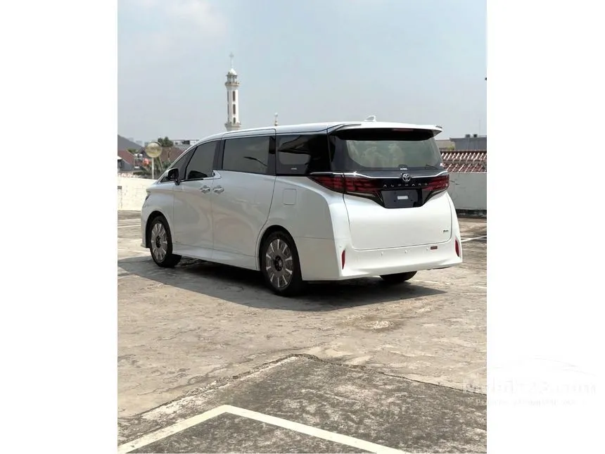 2026 Toyota Alphard HEV (Premium Color) MPV