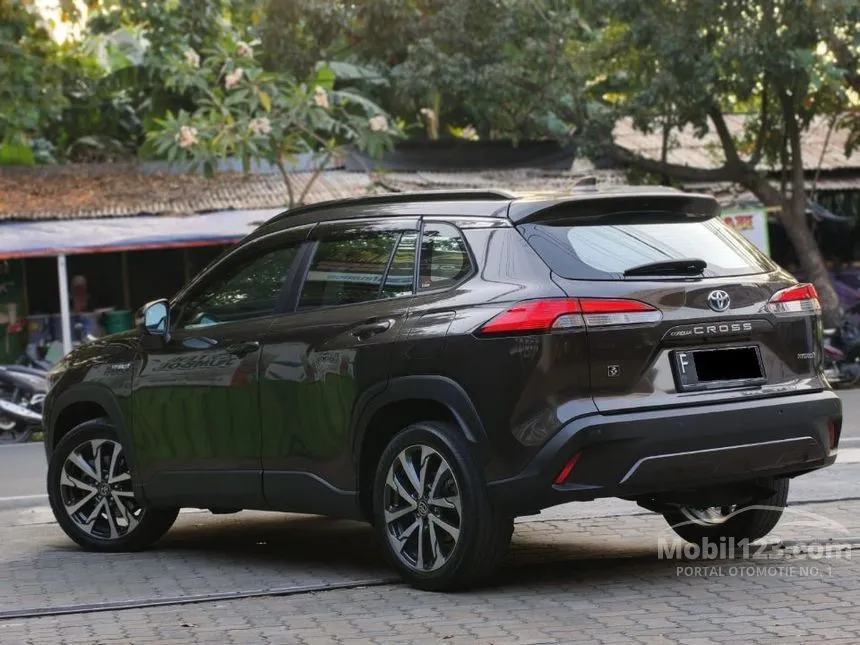 2021 Toyota Corolla Cross Hybrid SUV