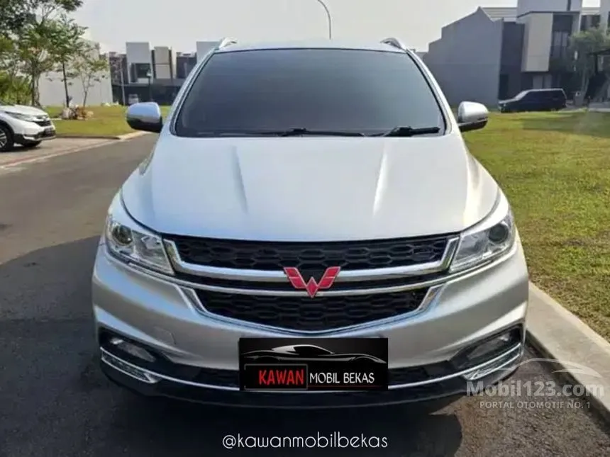 Jual Mobil Wuling Cortez 2021 CT C Lux+ 1.5 di Banten Automatic MPV Silver Rp 170.000.000